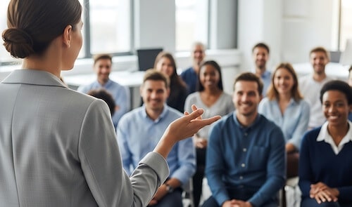 Image représentant des adultes lors d'une formation.
